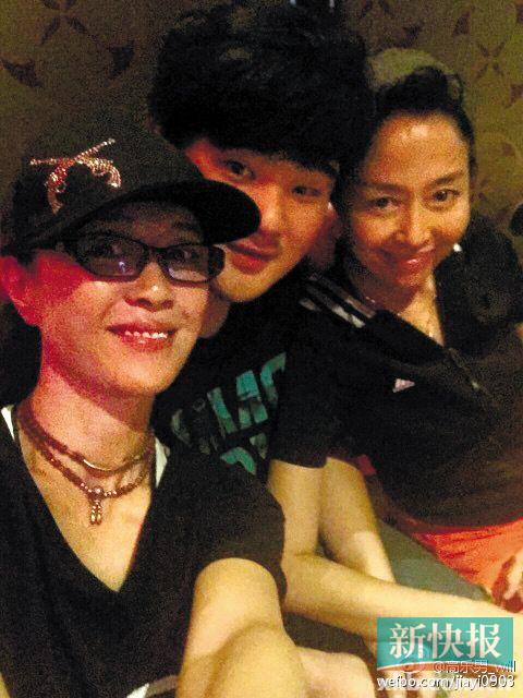 傅艺伟2009年开始吸毒,儿子替母亲道歉|傅艺伟