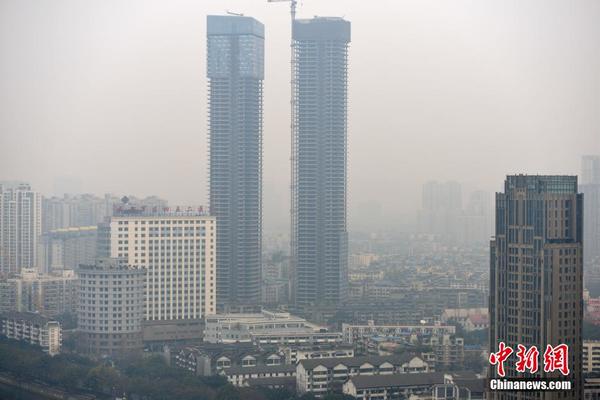 沙尘入川 四川盆地半数城市出现污染|气象条件