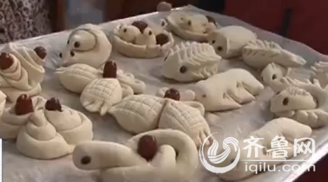 东营:三八妇女节面点技艺大比拼 主妇纷纷亮