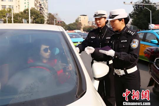 华西村人均收入_湖北人均身高(3)