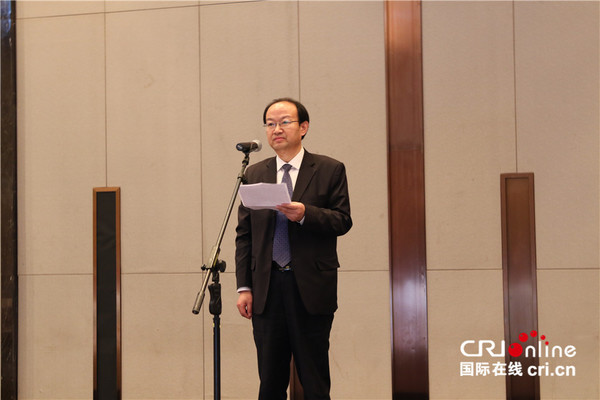 周长奎副主席致欢迎辞 摄影 卜云