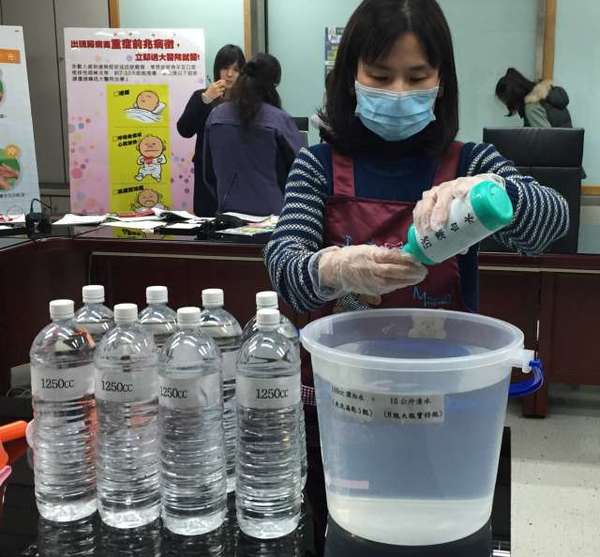 ▲肠病毒流行期即将来临，台北市卫生局呼吁正确勤洗手、消毒，好远离肠病毒。图片来源：台湾“今日新闻网”