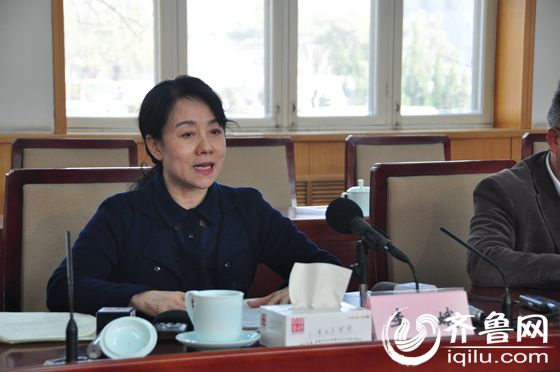 最新山东省政府秘书长名单 c7d41a54-d793-491d-9851-b17956b6eb79_size32_w560_h372.jpg