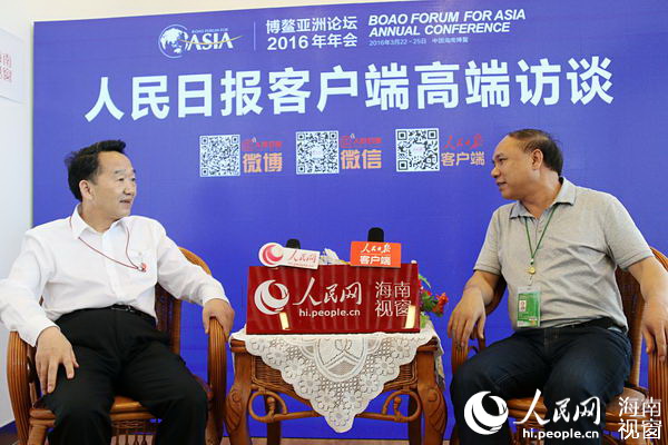 蒋建国视察人民日报、人民网博鳌论坛新闻报道中心。