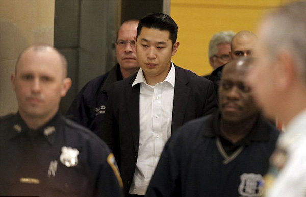 2016年2月11日，大陪审团判定梁彼得包括二级谋杀在内的5项罪名全部成立，梁彼得曾当场掩面而泣。