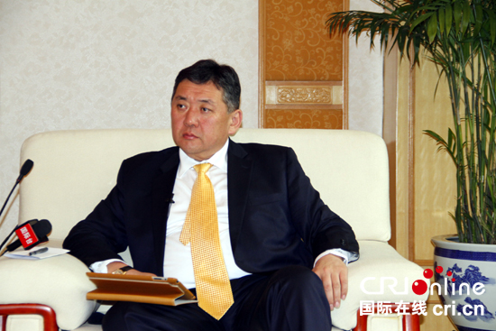 蒙古人民党主席、蒙古国国家大呼拉尔副主席米·恩赫包勒德