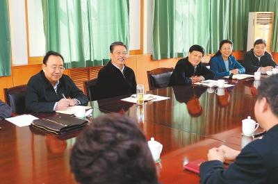 赵乐际到河南调研:充分发挥基层党组织在决胜