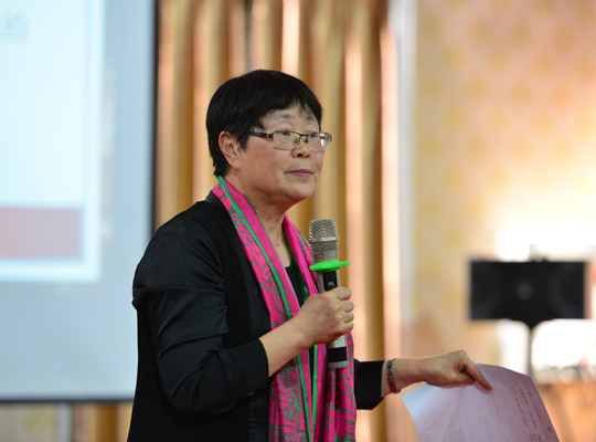 打工妹之家创办人谢丽华致辞。