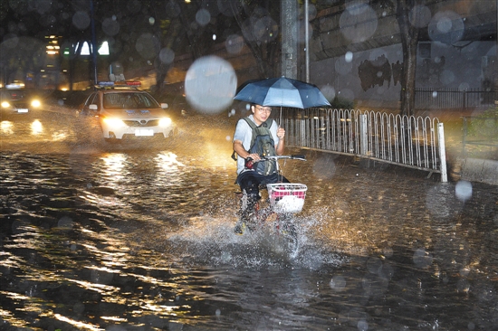 广东各地全力 防御强降雨|防汛|天河路