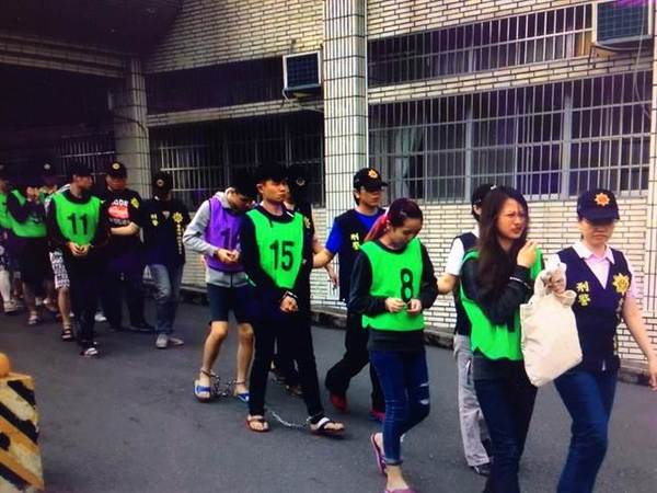 诈骗集团遭移送。(胡欣男翻摄) 图片来源:台湾《中时电子报》