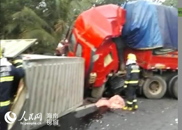 车祸现场 网友供图