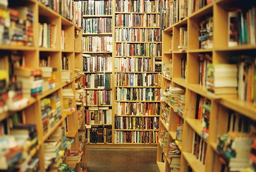 纸质书会被取代?调查显示并不会|纸质书,电子书