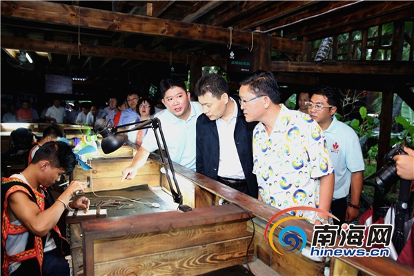 海口市党政团考察陵水全域旅游建设。南海网通讯员 陈思国 摄
