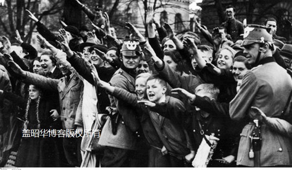 德国人当年对希特勒的崇拜够夸张--盖昭华的博