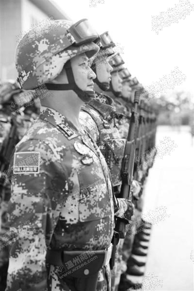 4位溫州海軍官兵入選大閱兵系海軍首支出場方隊