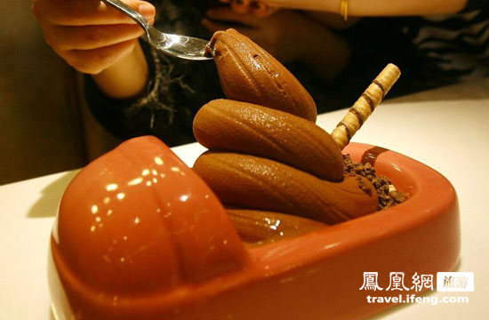 厕所餐厅_厕所主题餐厅_偷排女生上厕所