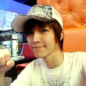 郭敬明与网红骂战 揭土豪郭敬明是如何炼成的