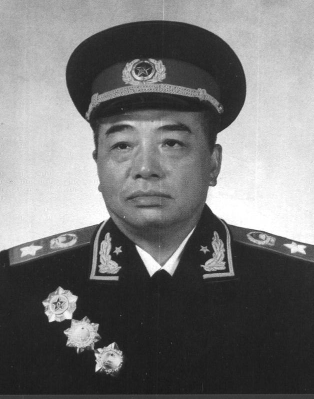 某将军在朝鲜贪生怕死险遭毙 文革时报仇连扇