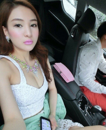 郭美美晒素颜 称本人比上镜漂亮(图)
