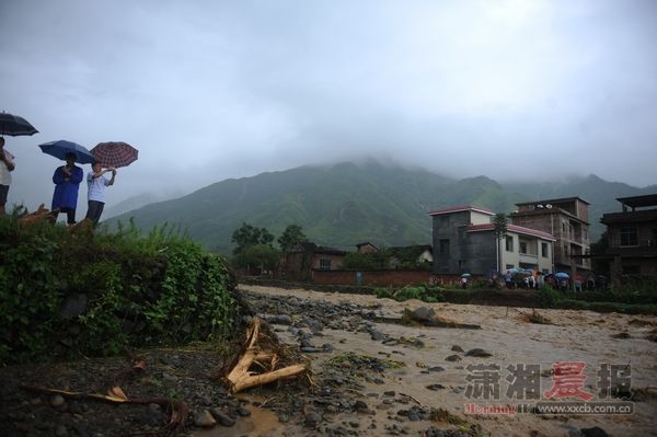 蓝山县自然村人口排名_蓝山 灾后重建工作成效显著