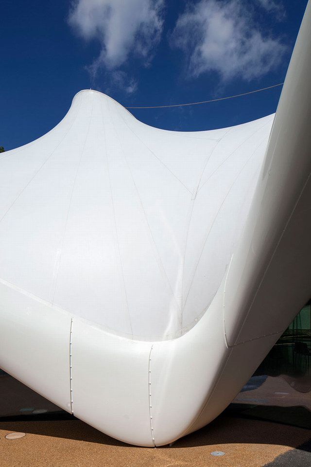 Serpentine Gallery Pavilion by Peter Zumthor: A Journey Through Modern Architectural Vision