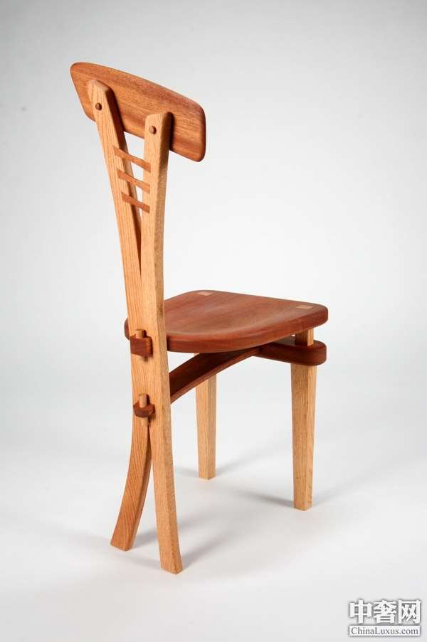 传统榫卯结构连接 如少女般娇羞可爱的Lola木