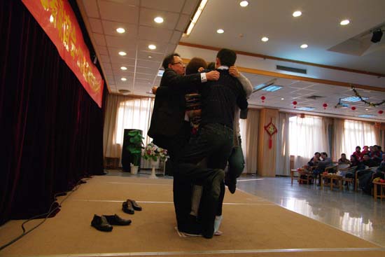 关爱乳腺癌:“奔跑吧!2015”迎新春患者联谊会温暖落幕_江苏频道_凤凰网