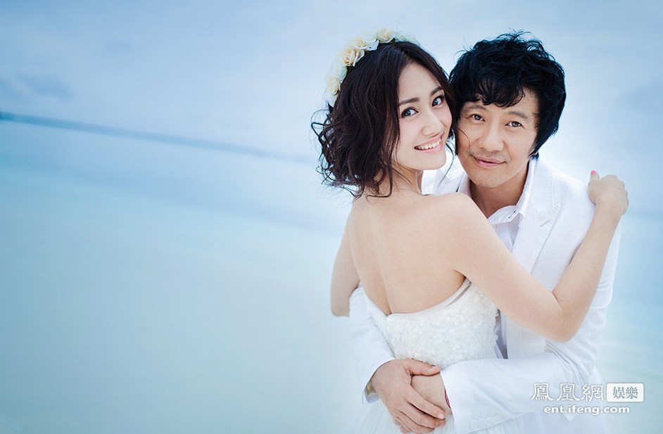 刘芸郑钧浪漫主婚纱照曝光[高清大图]