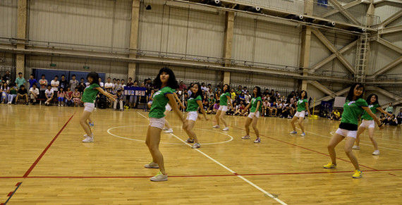 篮球表演的舞蹈视频图片_篮球表演的舞蹈视频