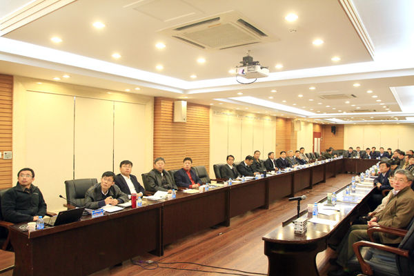 学校召开党委常委(扩大)会议 讨论学校领导班子