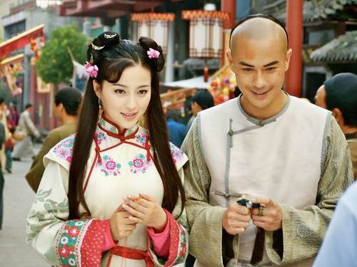 《深宫谍影》收视第一  甘婷婷 身世谜引期待_娱