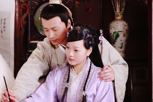 古装戏《大明嫔妃》热播 接档《明珠游龙》_娱乐频道_凤凰网