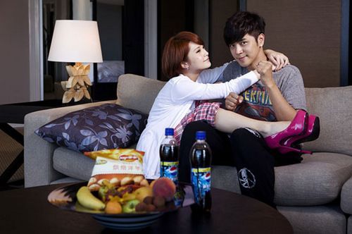 杨丞琳揭罗志祥恋脚癖 小猪:女友的脚要嫩