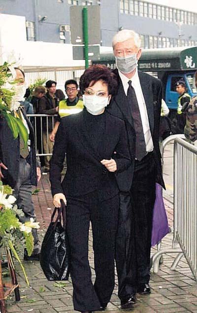 众星出席活动 张国荣姐姐携女儿高调捧场