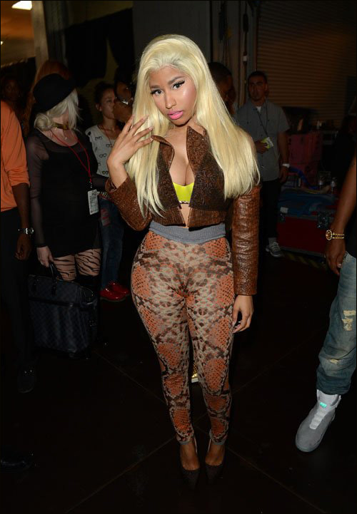 电视大奖现场+nicki