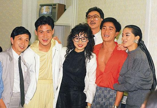 怀旧时光!香港明星珍藏版合影旧照曝光(图)