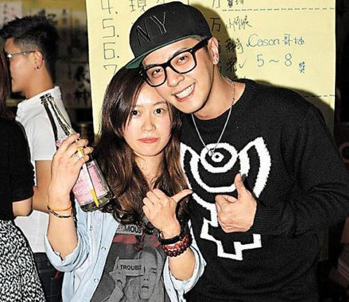 萧亚轩杨丞琳参加尾牙宴 罗志祥灌酒女会计