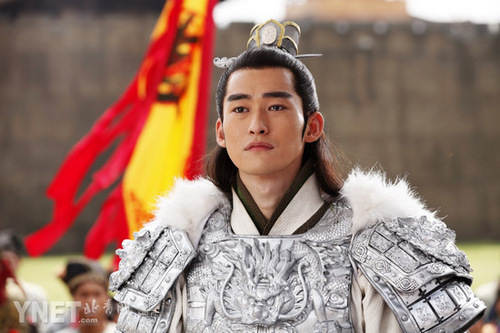 张翰春节档荧屏穿越古今 实现完美蜕变获赞