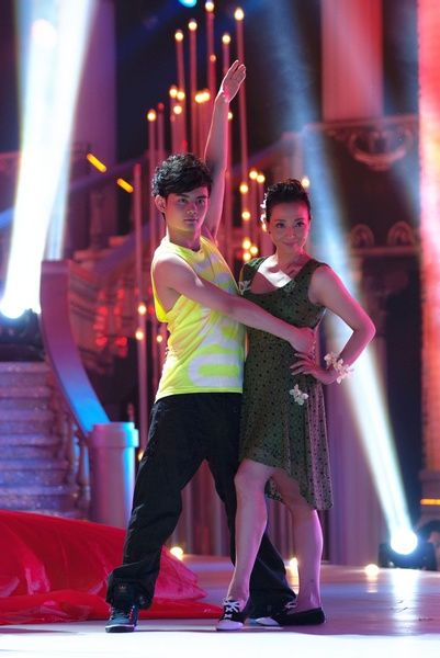 母亲茅迪芳护驾 马羚顺利杀入舞出我人生6强