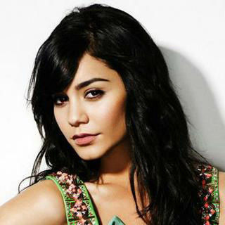 《歌舞青春》女主角凡妮莎·哈金斯要演吸血鬼