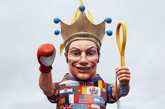 当地时间2012年2月16日，德国美因茨，狂欢节游行上的小丑。