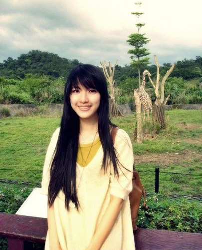 天津大学美女王琪一