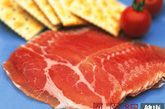 　高脂食品

　　牛、猪与羊肉是高脂食品，食用过多会大量消耗体内矿物质。

