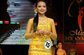 近日，身穿缅甸传统服装的选手在仰光参加缅甸小姐比赛。