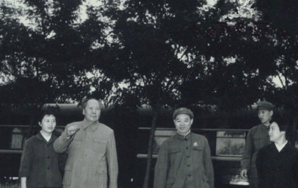 1969ëӲ죬ϢʱˡӰ