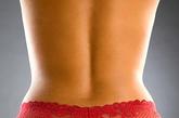 后伸型：臀部脂肪在臀裂两端，臀部向后伸展。