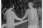 网球项目1924年退出奥运会，直到1984年第23届洛杉矶奥运会上再次被设为表演项目，1988年才恢复成为奥运会正式比赛项目。
