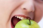 17.口腔炎症

每天早晚吃梨一个，慢慢咽下，保持3-4天，立即好转。病情严重的也可以用本方治疗。

