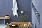 卫浴空间的设计不同于客厅和卧室，相比较而言考虑的方面需更周全。比如在有限的空间内，要考虑整体的格局、舒适度以及美观。太过紧凑让整个空间显的过为繁复，太过追求视觉又显的张扬。我们精心为您挑选了20款设计简约又不失个性的卫浴空间设计样板，可以给你带来卫浴的新时尚。（实习编辑李丹）