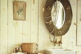 劳动之余别忘记享受生活，给乡村之家安上美美的浴室吧。（实习编辑卢雪花）